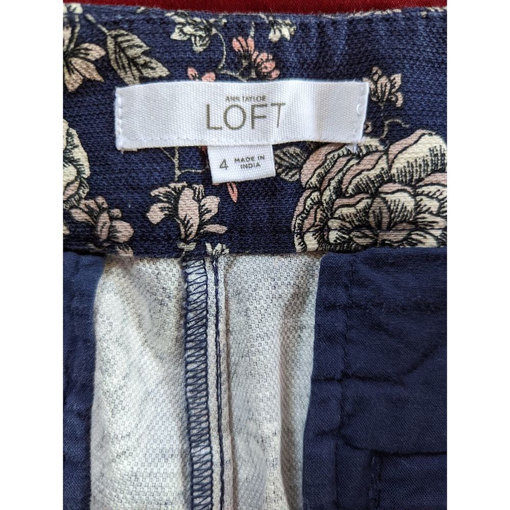 Ann Taylor LOFT Floral Shorts Size 4 - Picture 5 of 8